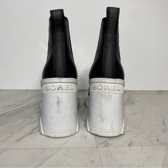 Sorel Brex Black White Leather Heeled Chelsea Bootie 7 1/2 - Picture 3 of 14